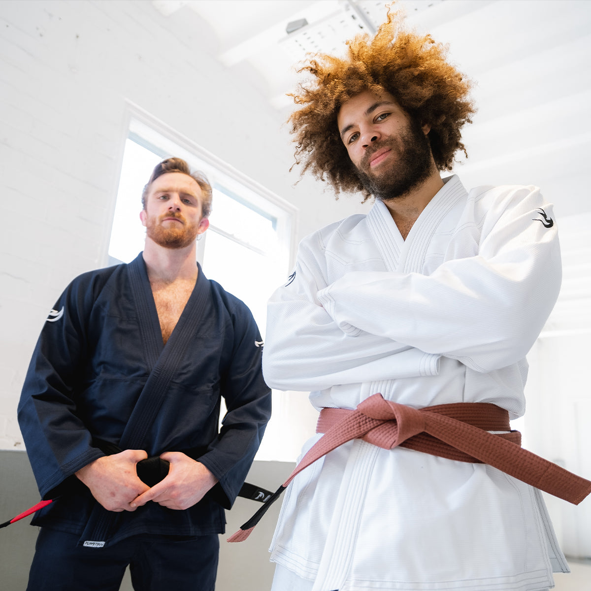 Weiß/Schwarz Ghost V-Lite BJJ Gi