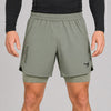 Sand Icon Doppellagige Trainingsshorts