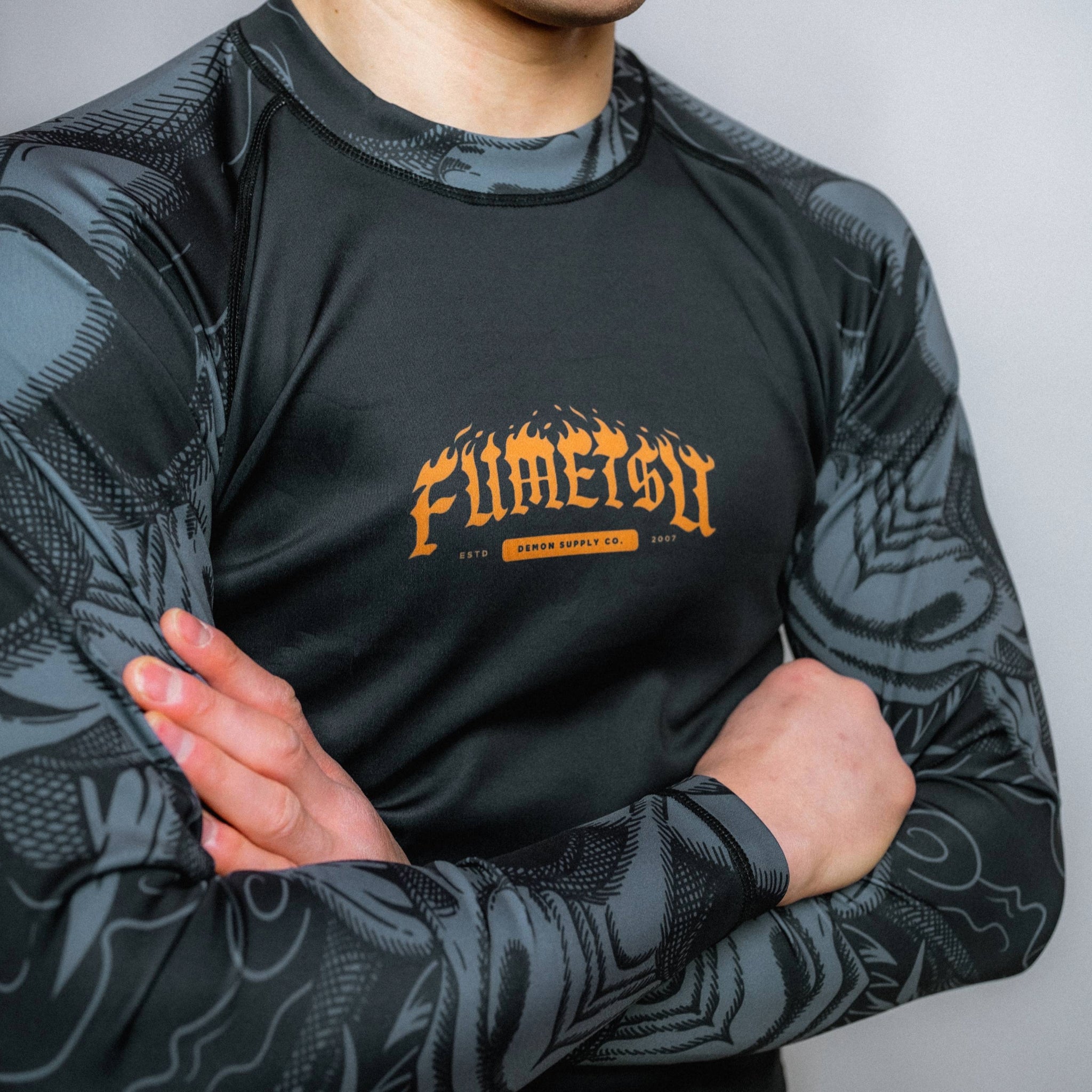 Oni Long Sleeve Rash Guard Black/Grey/Bronze Close Up