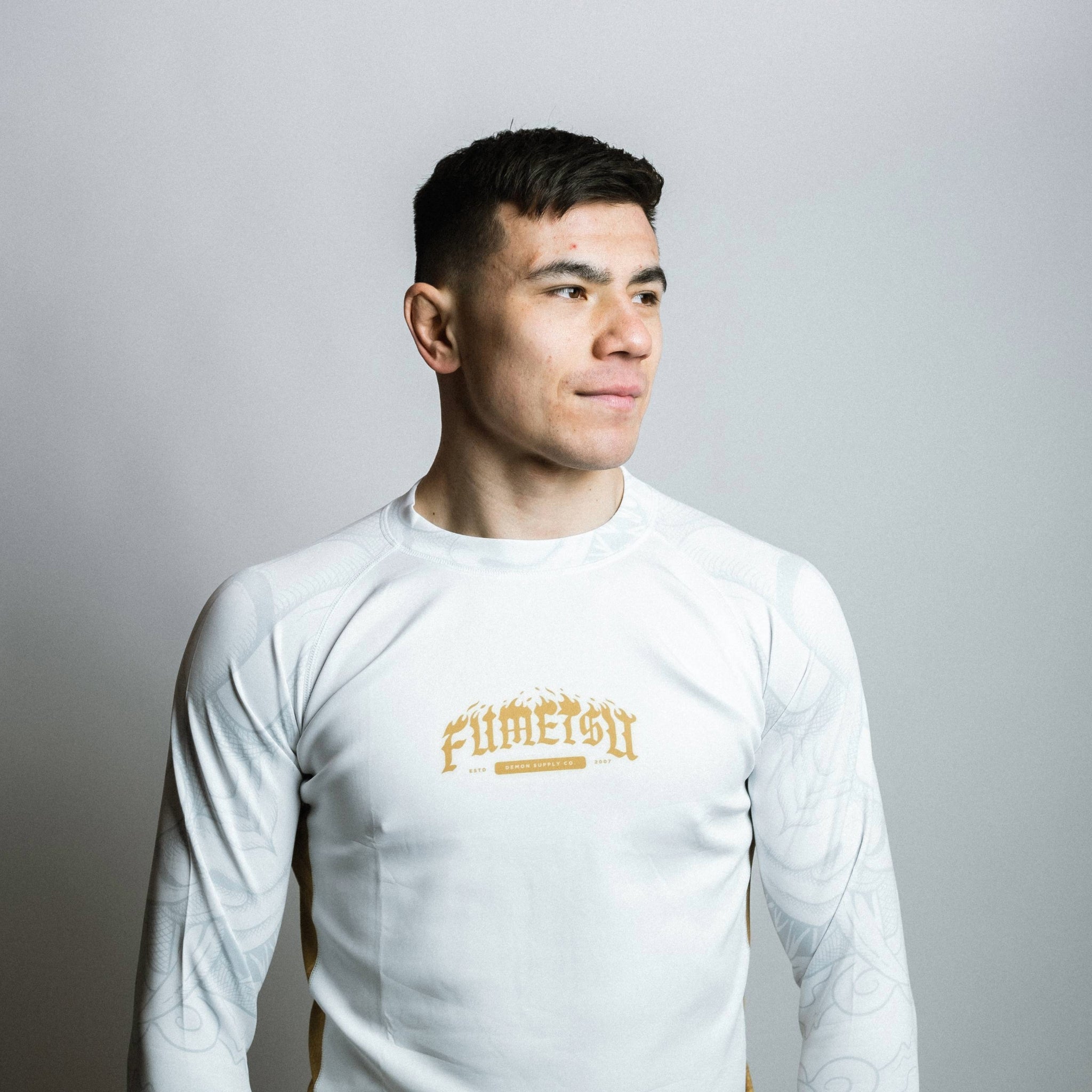 Oni Long Sleeve Rash Guard White/Gold/Grey