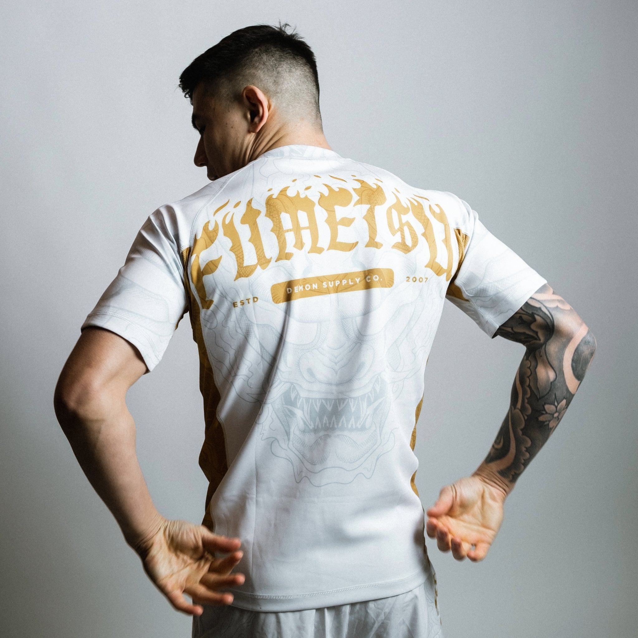 Oni Short Sleeve Rash Guard White/Gold/Grey 2