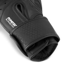 Alpha Pro Boxing Gloves Black-Black